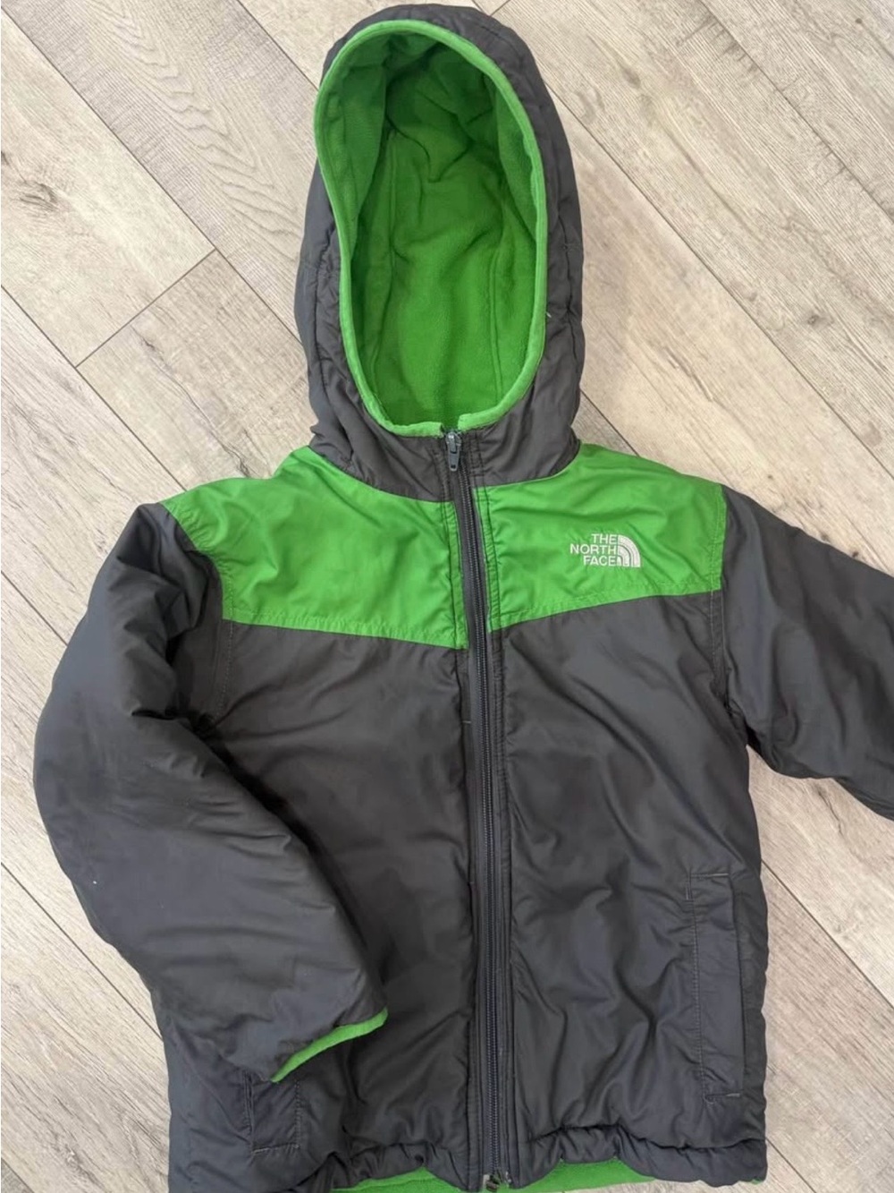 The North Face Kids Hooded Puffer Jacket in Green and Gray